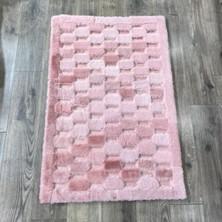 Dericibey Pembe Renk Parçalı Peluş Halı 80 x 150 cm