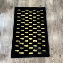 Dericibey Siyah ve Gold Renk Parçalı Peluş Halı 80 x 150 cm