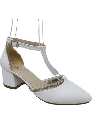 Zerhan C50 Kadın Beyaz Burnu Kapalı Sivri Burun Taşlı Bilek Bantlı Alçak Topuklu Ayakkabı