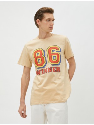 Koton Kolej Tişört Baskılı Kısa Kollu Dar Kesim Bisiklet Yaka