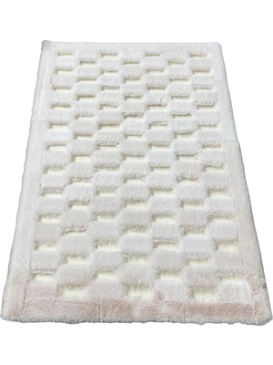 Dericibey Krem Renk Parçalı Peluş Halı 200 x 300 cm