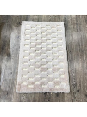 Dericibey Krem Renk Parçalı Peluş Halı 200 x 300 cm