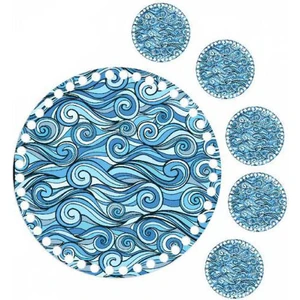 Grafilli Design 30 Cmmavi Desen Baskılı Örgü Ahşap Tepsi Tabanı Plakası, 5 Adet 10 cm Baskılı Bardak Altı