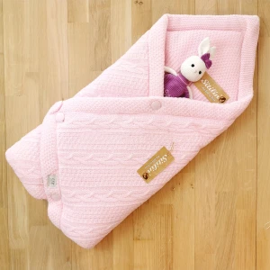 Kız Bebek Kundak Battaniyesi Pembe Triko Kumaş Defne Sabunlu Set