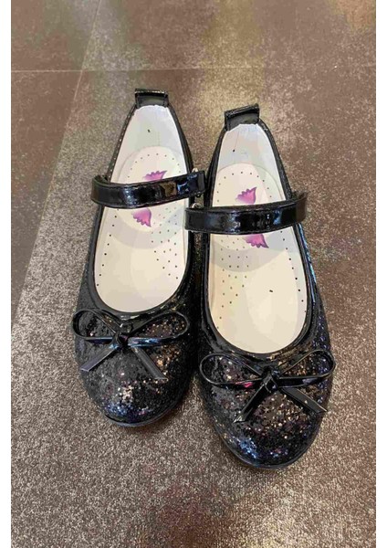 26-30 Numara Kız Çocuk Simli Babet Siyah fiyatları