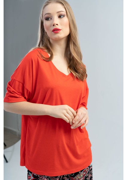 Kadın V Yaka Düşük Omuzlu Kısa Kol Şortlu Pijama Takım