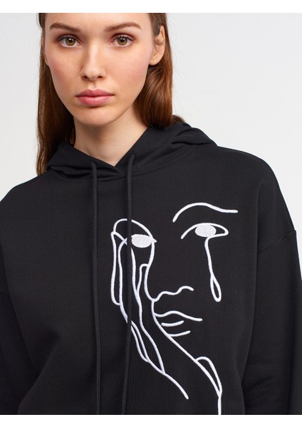 40110 Nakışlı Sweatshirt-Siyah fırsatları