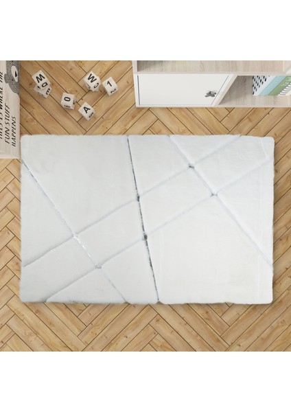 Gümüş Varaklı Beyaz Peluş Halı 120 x 180 cm