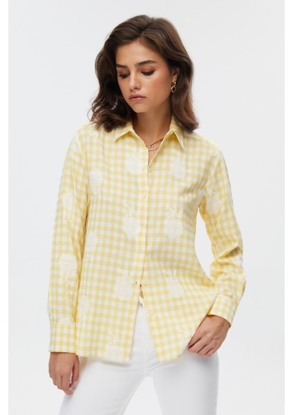 Sarı Papatya Desenli Kareli Gömlek
