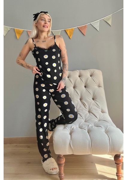 Papatya Dantelli Ip Askılı Örme Kadın Pijama Takımı