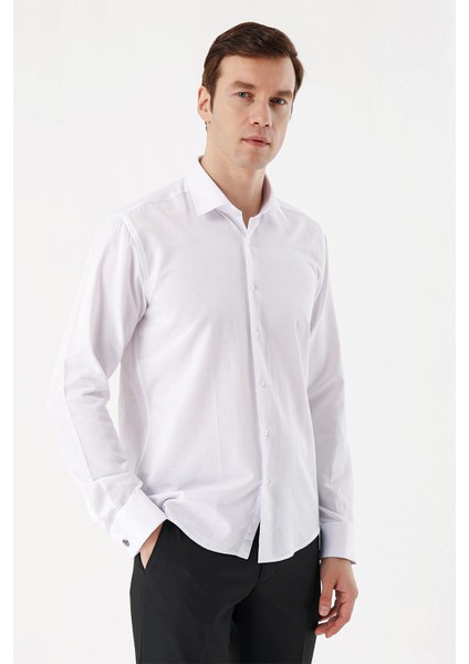 Erkek Beyaz Juliet Jakarlı Manşetli Sert Yaka Slim Fit Gömlek