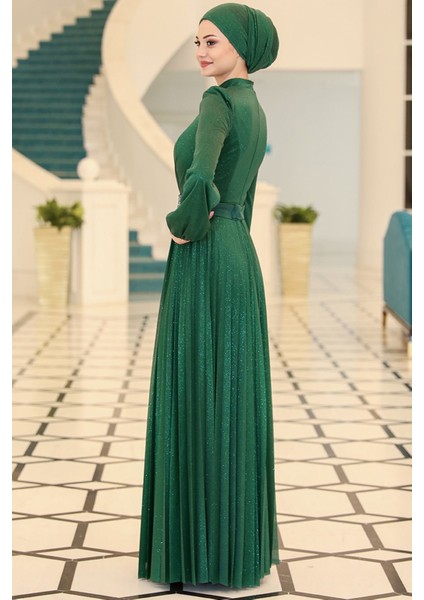 Dila Tesettür Abiye Zümrüt modelleri