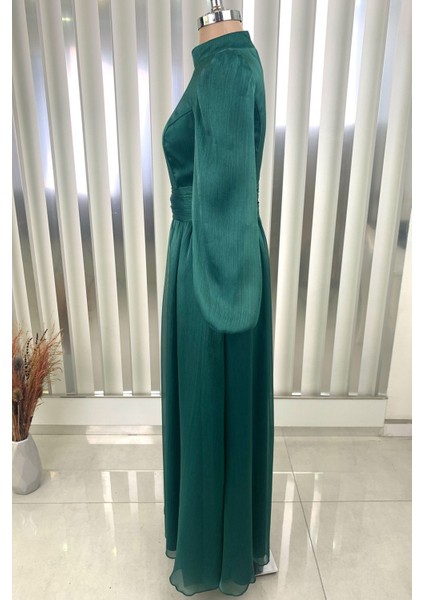 Afra Tesettür Abiye Zümrüt fırsatları