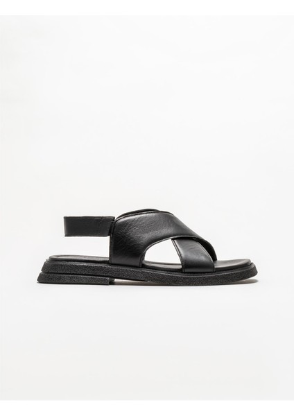 Siyah Deri Kadın Düz Sandalet