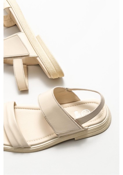 Bej Deri Kadın Düz Sandalet fırsatları