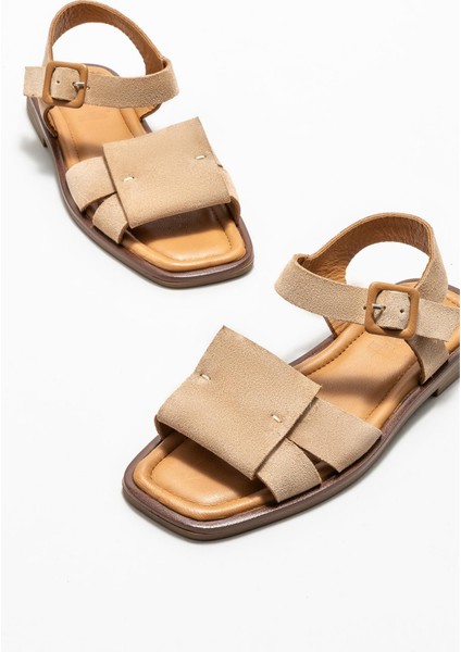 Bej Deri Kadın Düz Sandalet modelleri