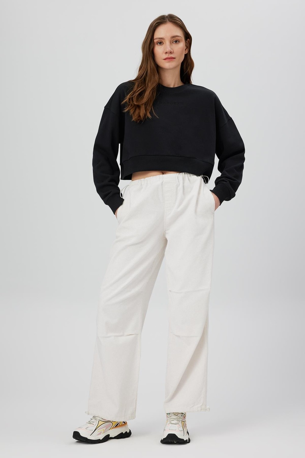 Babokah Nakışlı Crop Sweatshirt görsel 4