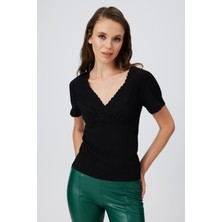 Babokah Nakışlı V Yaka Kısa Kol T-Shırt