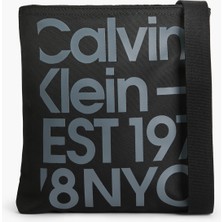 Calvin Klein Siyah 22X18X2 Erkek Postacı Çantası Sport Essentıals FLATPACK18 gr