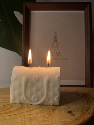 Yeyu Candles Lv Çanta Mum - Soywax Candle