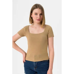 Kadın Kare Yaka Kaşkorse Tişört