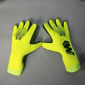 Secak Satess Kaymaz Kalınlaştırılmış Lateks Futbol Kaleci Eldiveni (Yurt Dışından)