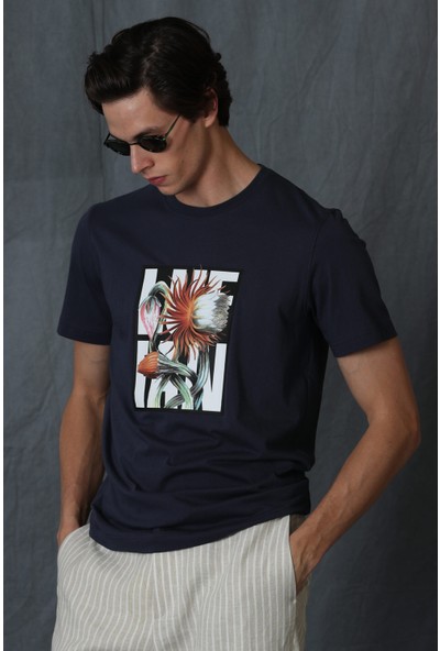 Lufian Blake Modern Grafik T- Shirt Siyah