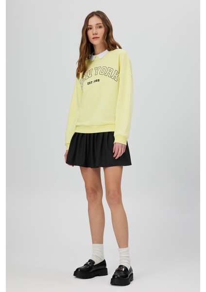 Yaka Triko Bant Baskılı Sweatshirt fırsatları