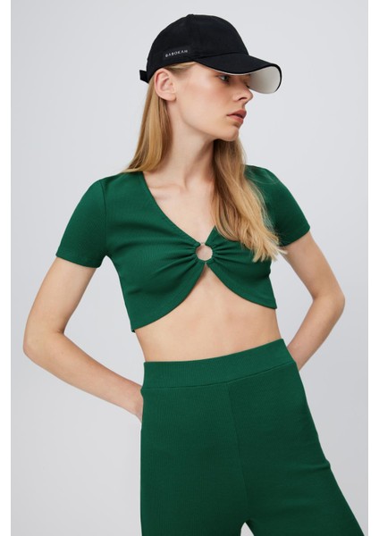 Ön Metal Halkalı Crop T-Shırt