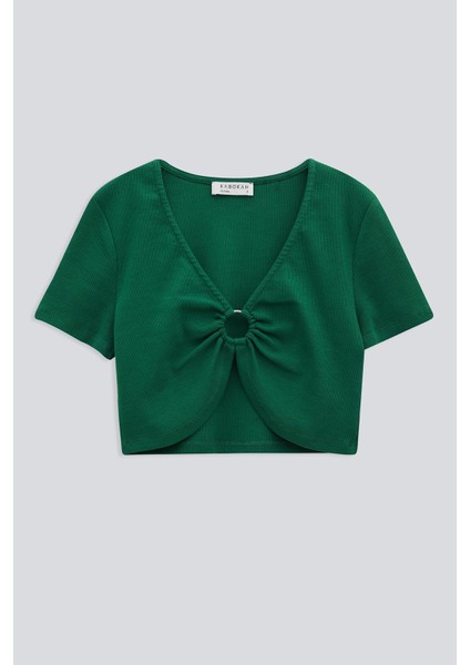 Ön Metal Halkalı Crop T-Shırt indirimleri