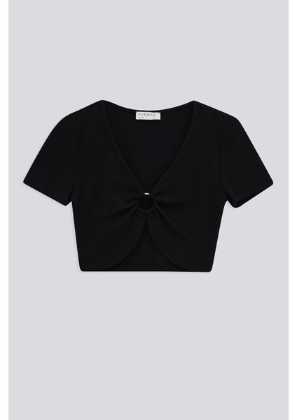 Ön Metal Halkalı Crop T-Shırt indirimleri