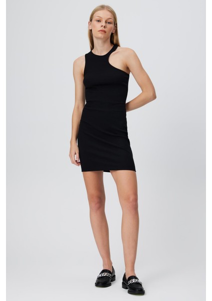 Asimetik Omuz Kısa Elbise fırsatları