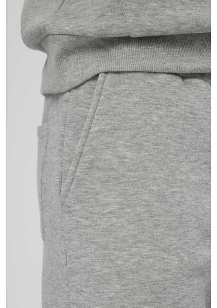 Kordonlu Regular Fıt Jogger modelleri