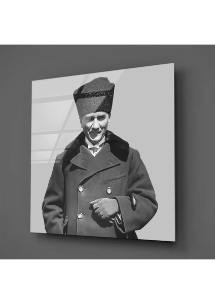 Kalpaklı Atatürk Cam Tablo