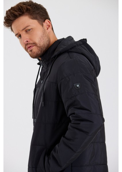 Erkek Siyah Çıkarılabilir Kapüşonlu Iç Cepli Içi Kürkü Yıkanabilir Kapütone Mont&kaban indirimleri