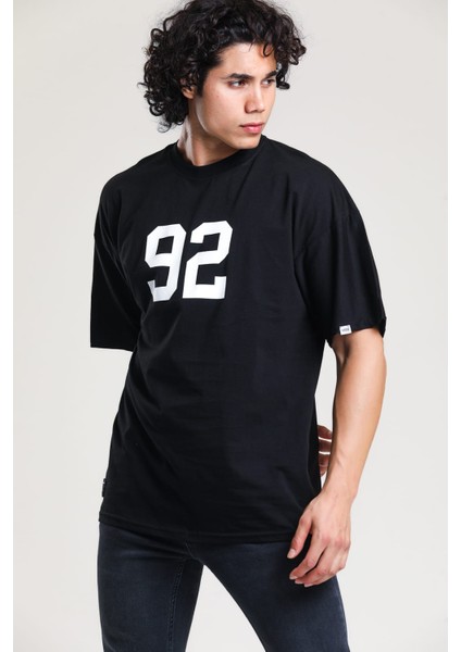 Siyah Baskılı Oversize T-Shirt modelleri