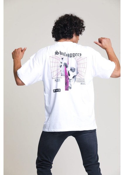 Beyaz Baskılı Oversize T-Shirt fiyatları