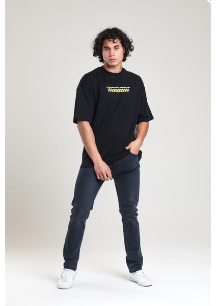 Siyah Baskılı Oversize T-Shirt fırsatları