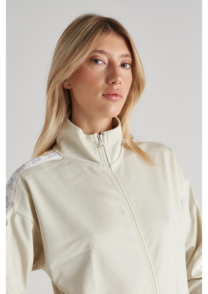 United Colors Of BNT-W20189 Kadın Sweatshirt 71149