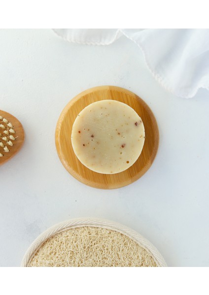 Gül Yağlı ve Gül Yapraklı Bakım Sabunu (100GR)