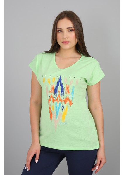 Kadın V Yaka Baskılı T-Shirt modelleri