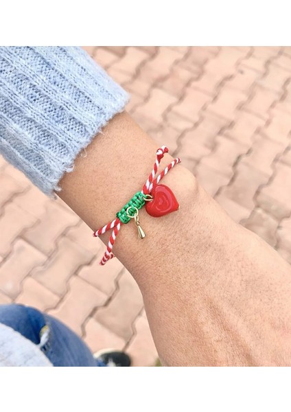 Kalpli Kırmızı Beyaz Yeni Yıl Marteniçka Şans Bilekliği