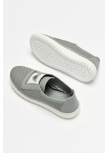 7ADIMDAAŞK Kadın Deri Spor Ayakkabı 072Y21K10801 modelleri