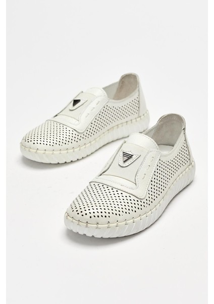 7ADIMDAAŞK Kadın Deri Spor Ayakkabı 072Y21K10801 fiyatları