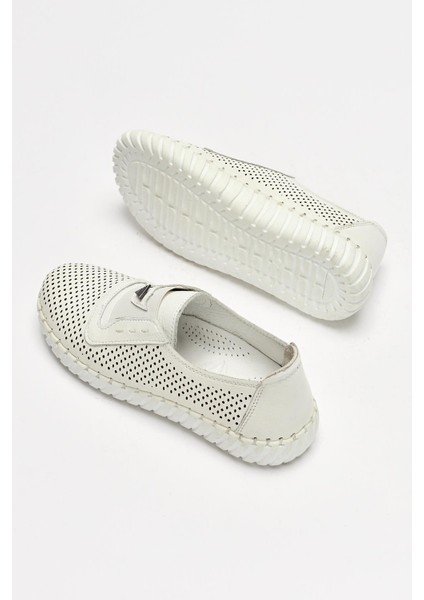 7ADIMDAAŞK Kadın Deri Spor Ayakkabı 072Y21K10801 modelleri