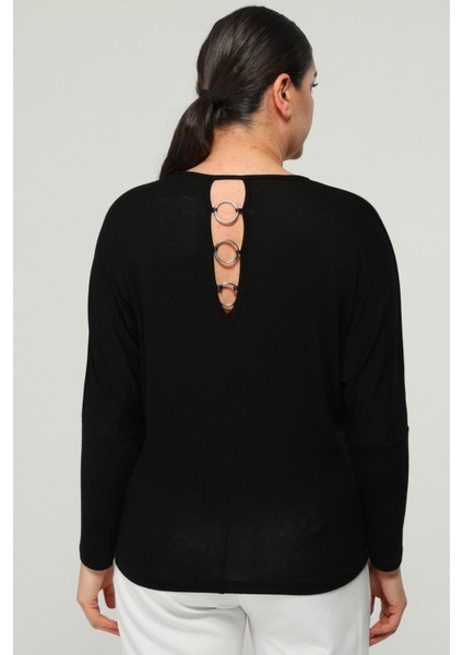 Kadın Büyük Beden Sırt Halka Detaylı Siyah Bluz