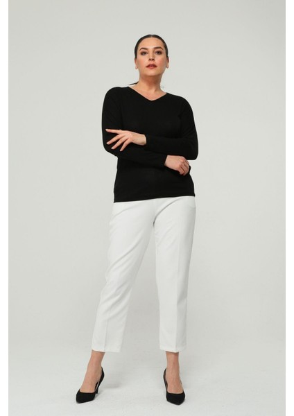 Kadın Büyük Beden Sırt Halka Detaylı Siyah Bluz fırsatları