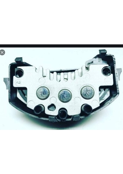 85553103 Ile 85553102 Aynı Diot Grubu (65 A)(63621503 ve 63621603 Yerine) Regülatörlü