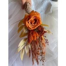 Eloza Floral Art Kurutulmuş Çiçeklerle ve Ithal Yapay Gül ve Yapraklarla Hazırlanan Gelin Buketi