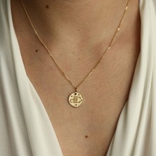 By Milo Jewellery Ancient Scorpion Altın Burç Kolye